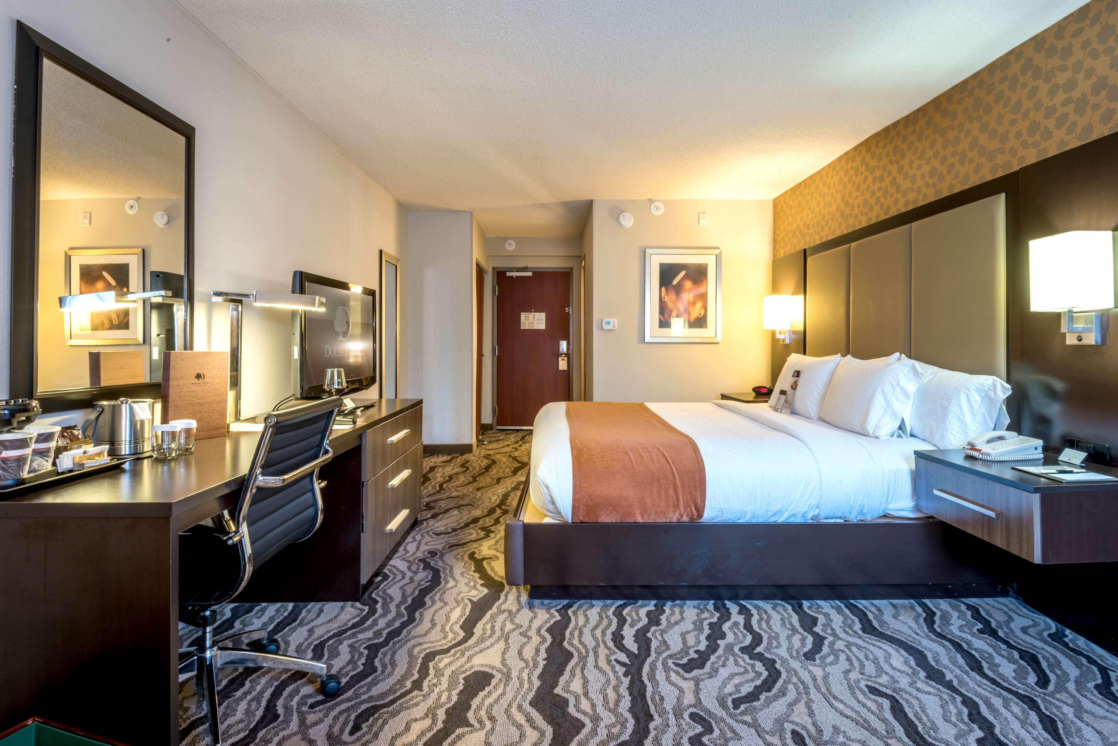 Doubletree By Hilton Montgomery Downtown Kültér fotó