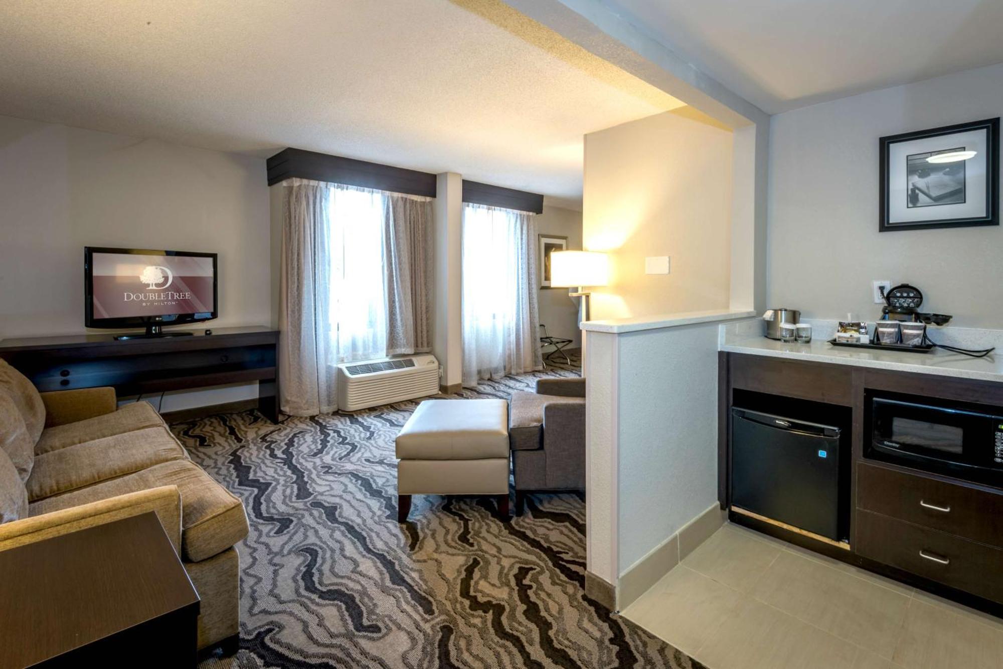 Doubletree By Hilton Montgomery Downtown Kültér fotó